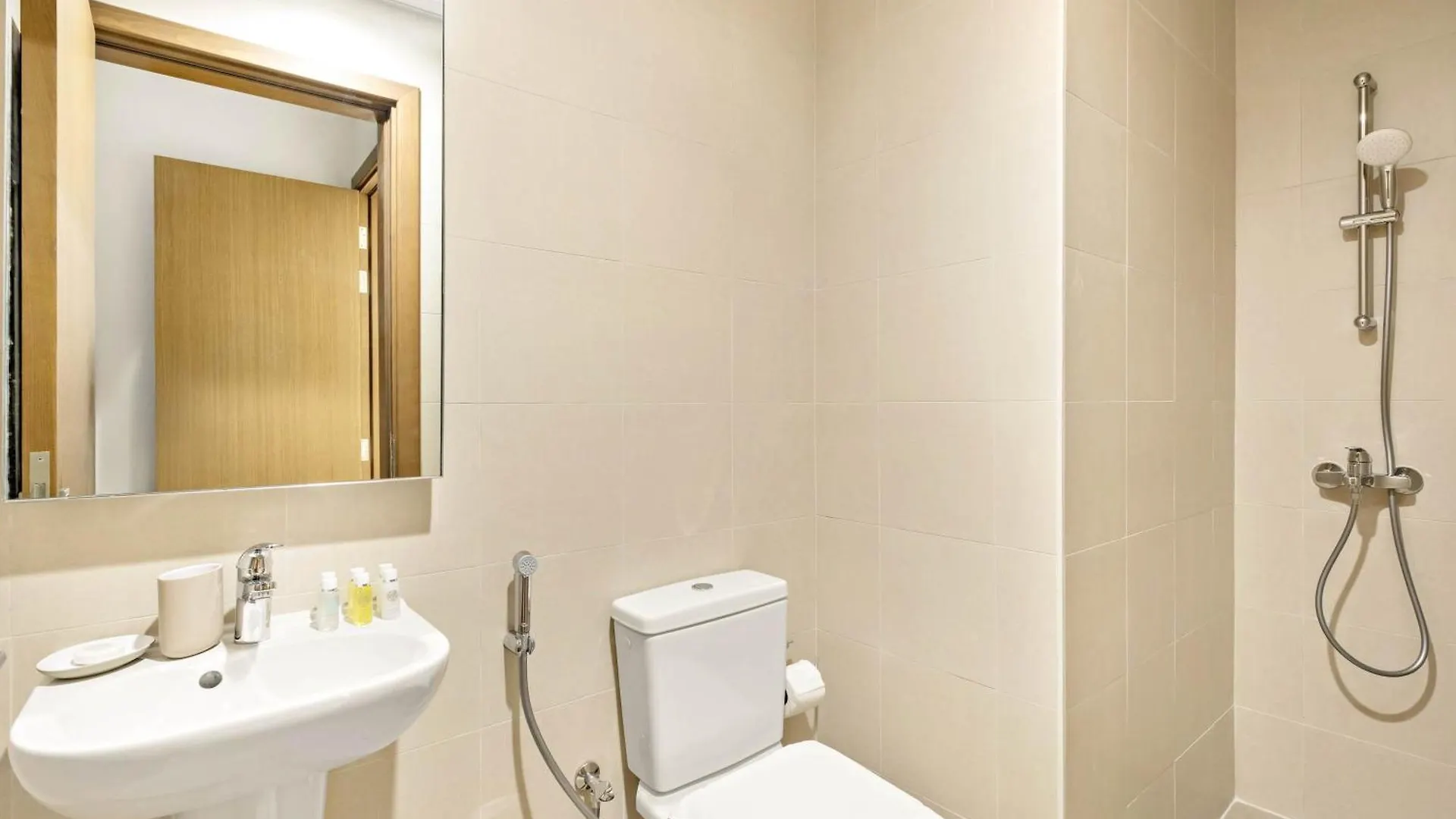 Apartman Silkhaus Canalside 2Br With Maid Room In Canal Front Residence Dubaj Egyesült Arab Emírségek